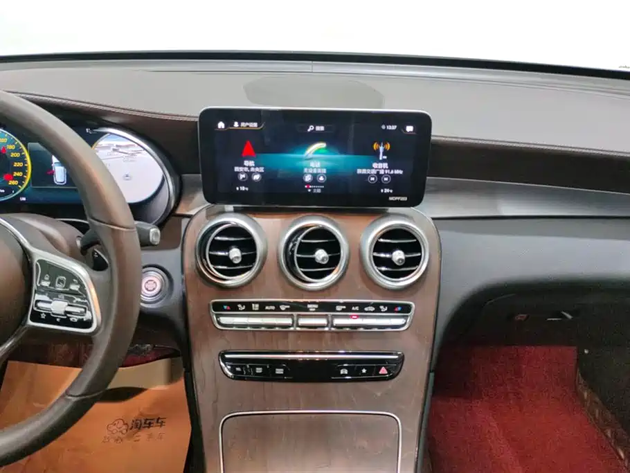 Mercedes-Benz GLC 2021 GLC 260 L 4MATIC Luxury фото 13