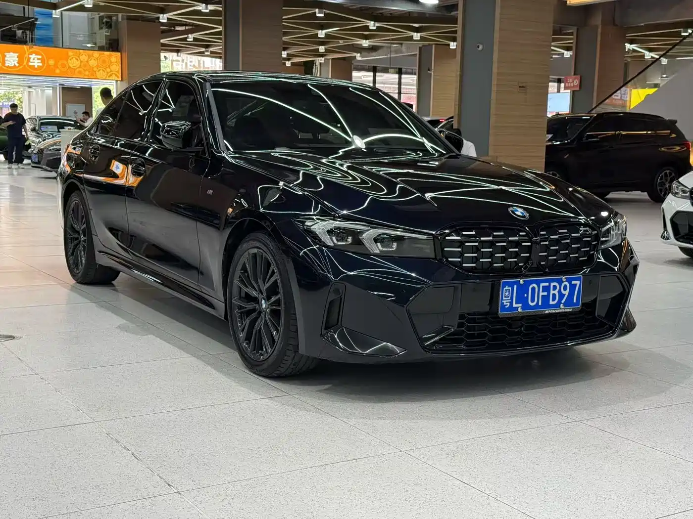  BMW BMW 3 Series 2024 325i M Sport Shadowline Package