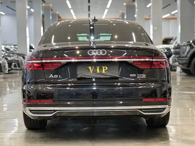Audi A8 2021 A8L 55 TFSI quattro Premium — фото 5