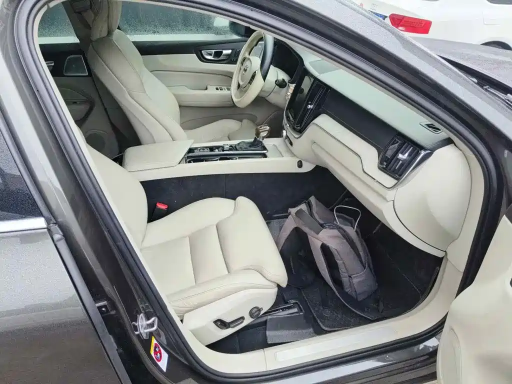 Volvo XC60, миниатюра 10