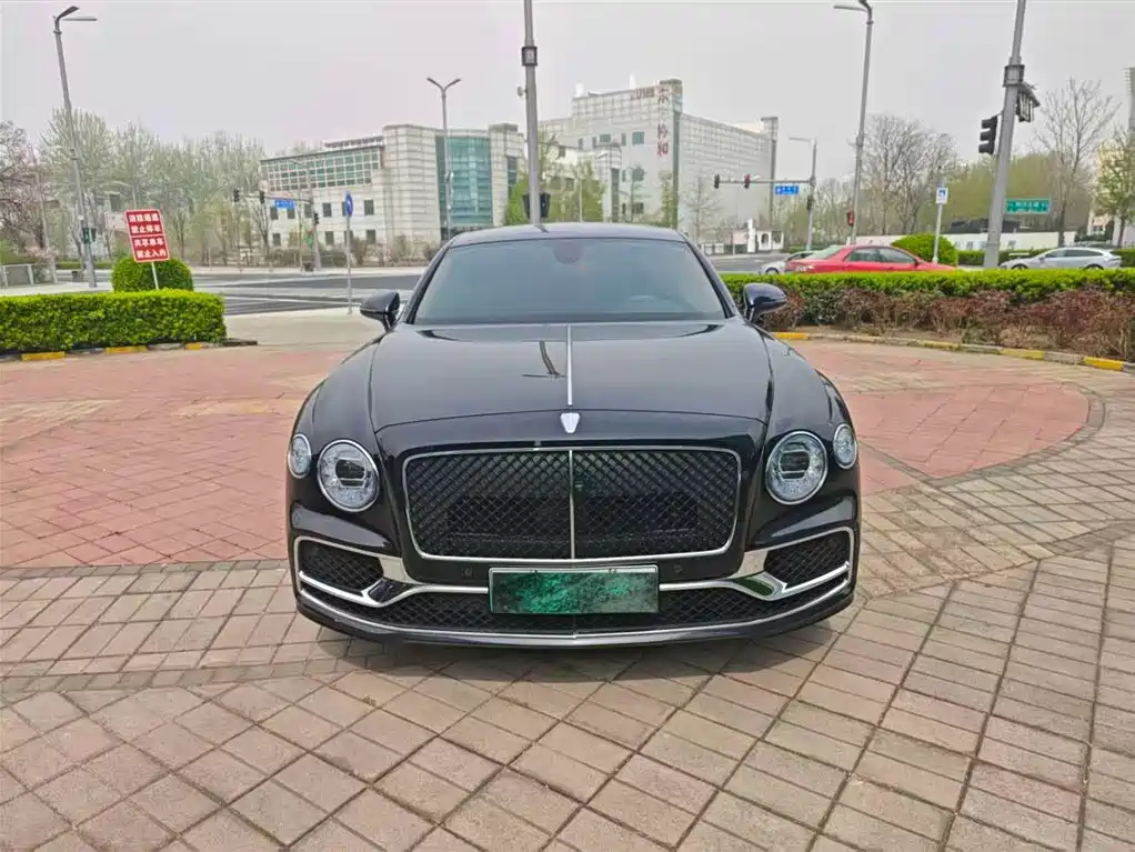 BENTLEY FLYING SPUR PLUG IN HYBRID