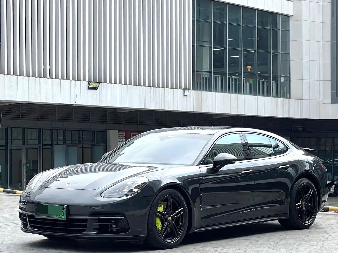 PORSCHE PANAMERA NEW ENERGY