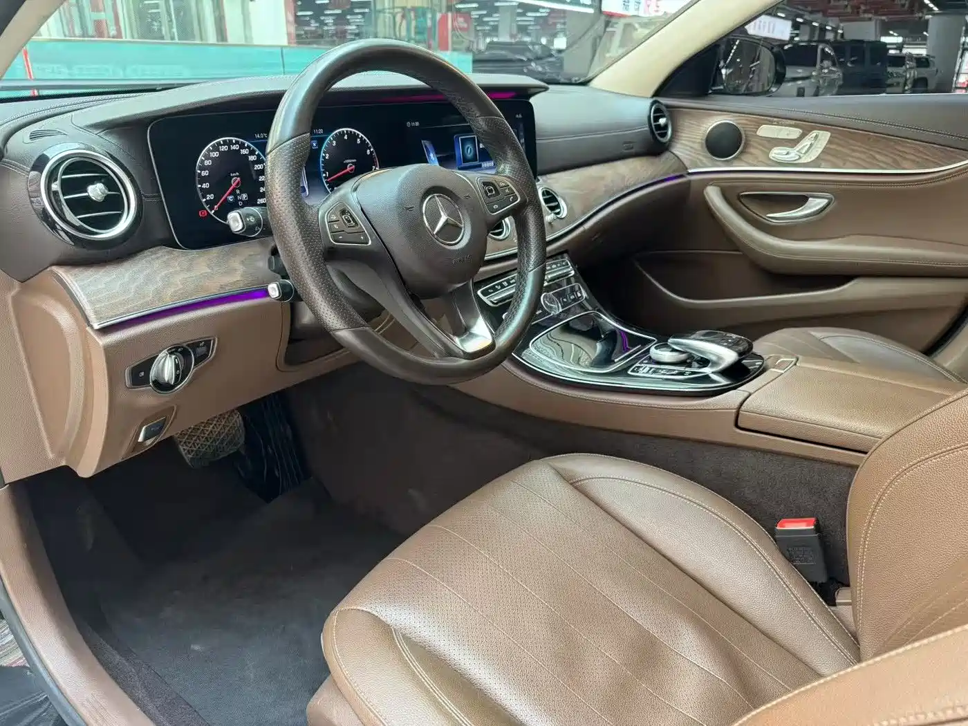 Mercedes-Benz E-Class 2017 E 300 L Luxury фото 4