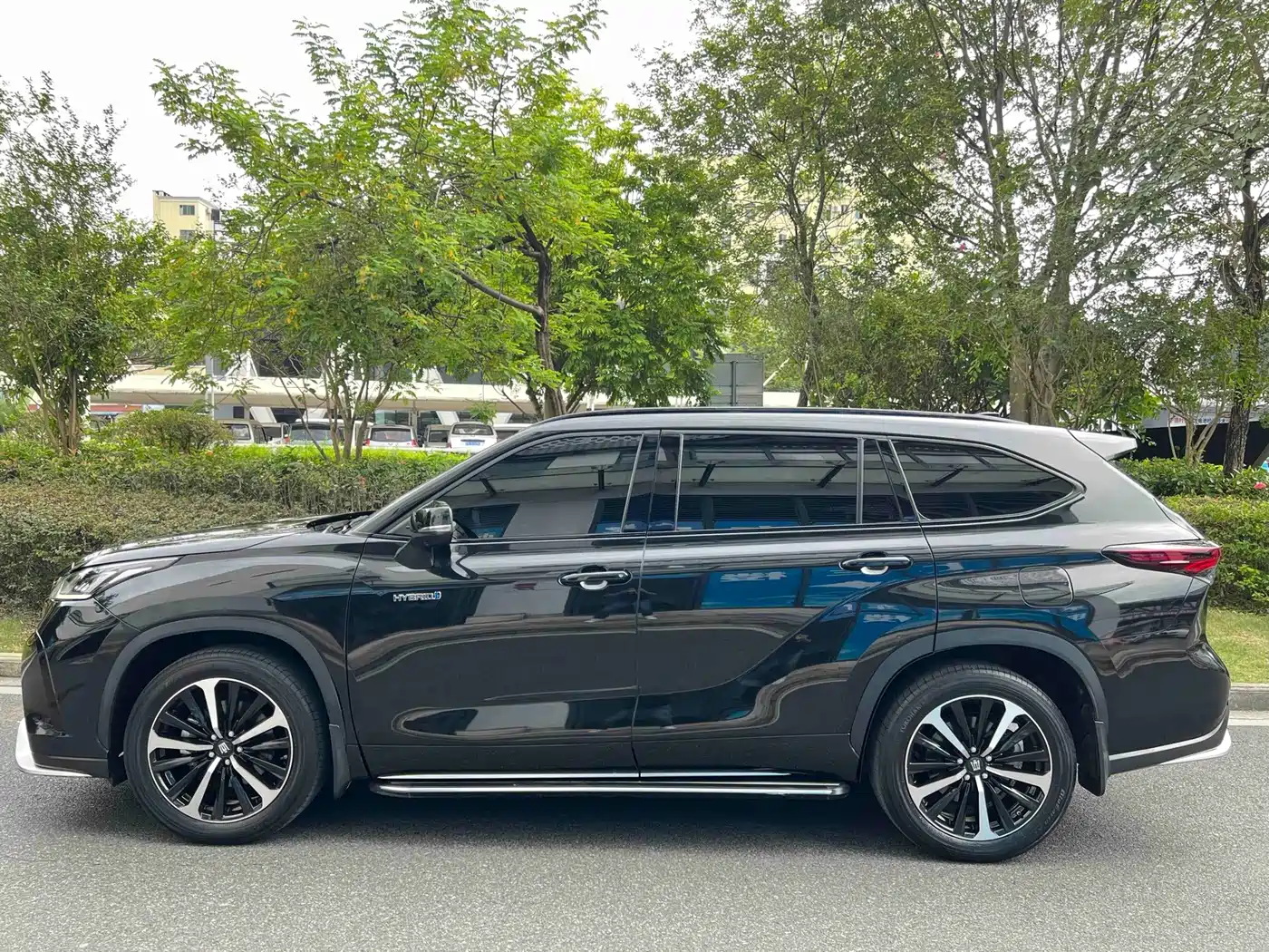 Toyota Crown Kluger 2024 2023 2.5L HEV AWD Luxury Edition