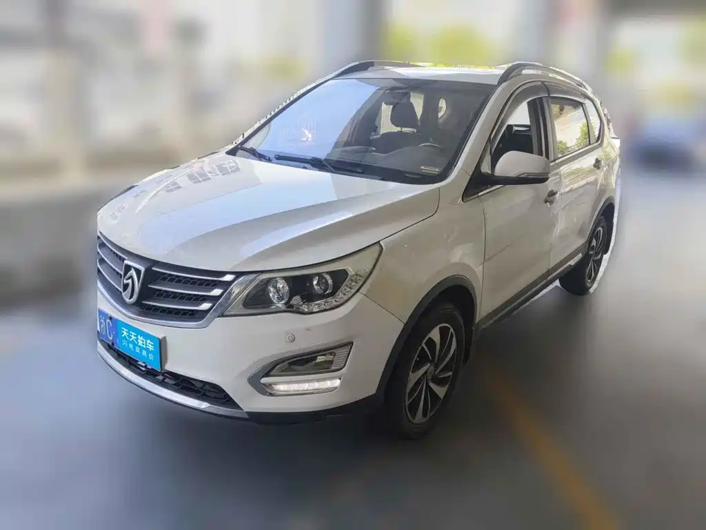 Фото 1 - Baojun 560