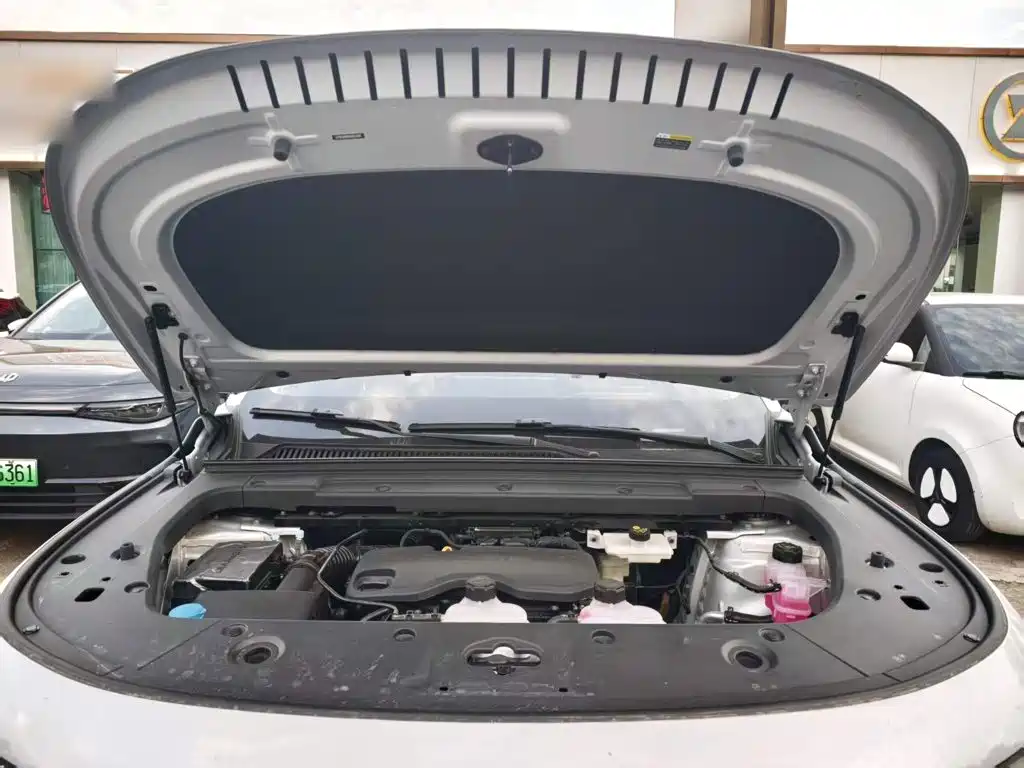 Leapmotor C16 2026 2026 Model Year EREV 280 LiDAR Premium Edition 6-Seater