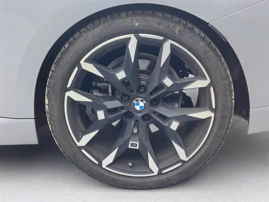 Photo 18 - BMW 2 Series (Import)