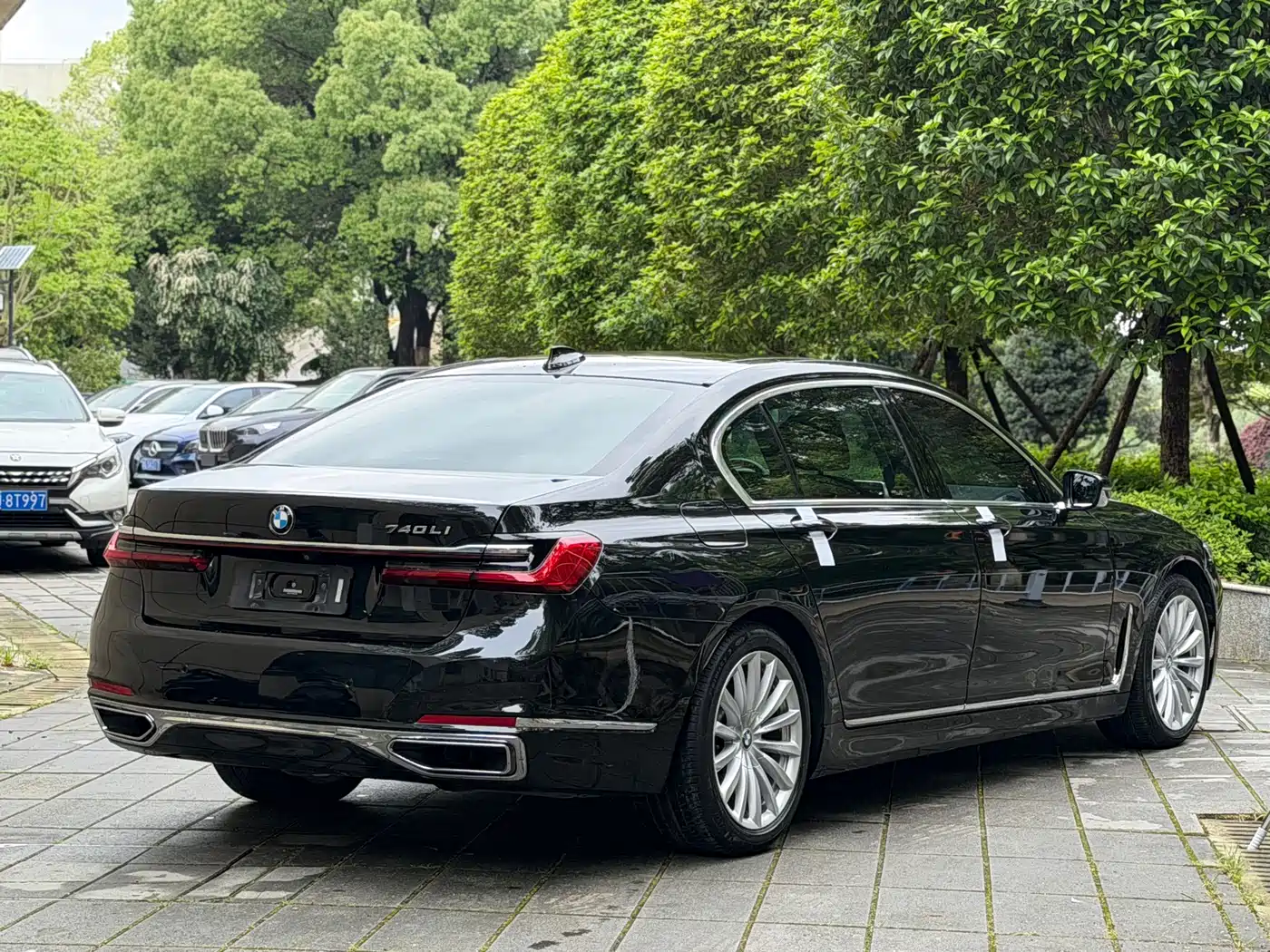 BMW 7 Series 2019 730Li Luxury Package фото 3