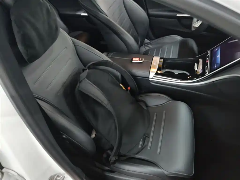 Mercedes-Benz C-Class 2023 Facelift C 260 L Sport Edition фото 25
