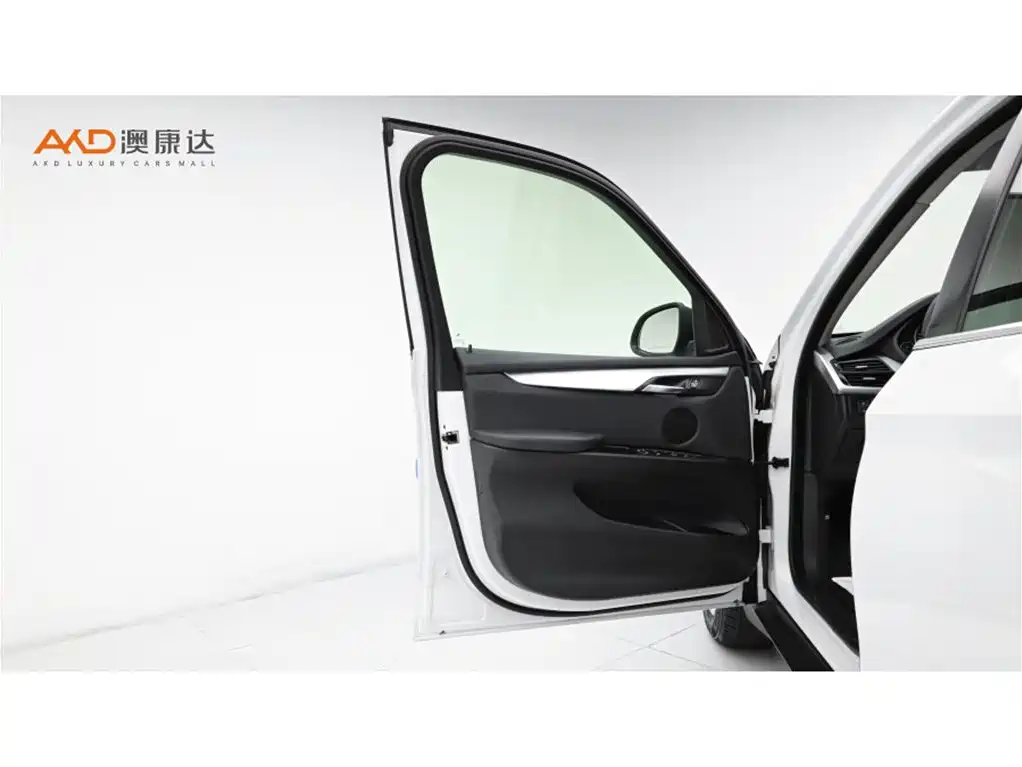 BMW X5 (Import) 2018 xDrive35i M Sport Model фото 8