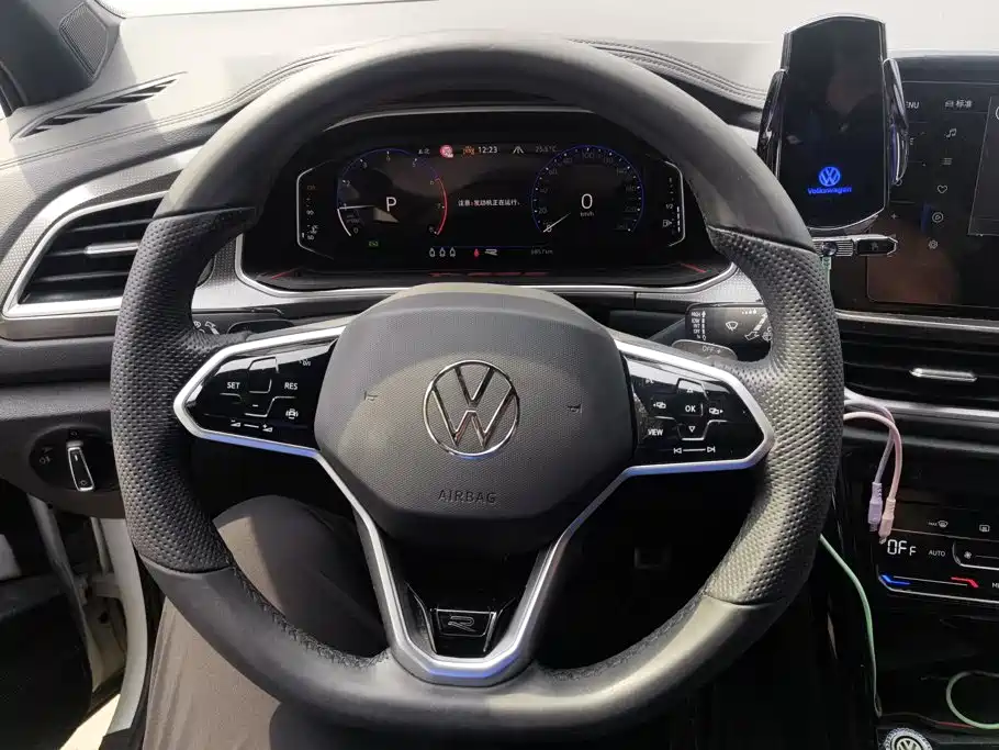 Volkswagen T-Roc, миниатюра 15