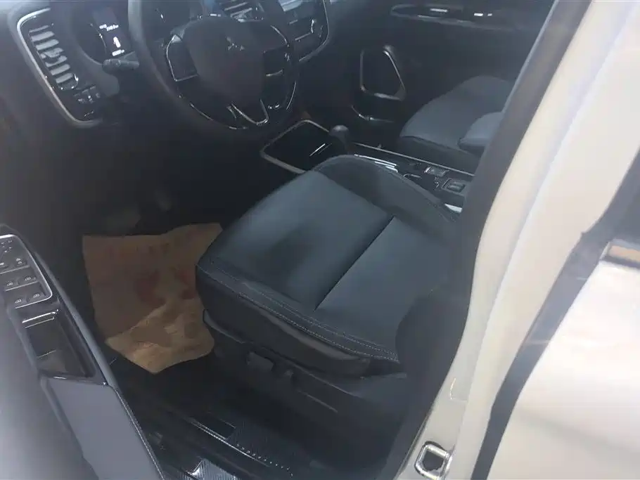 Mitsubishi Outlander 2019 2.0L 2WD Enjoy Edition 5-seater China V фото 11