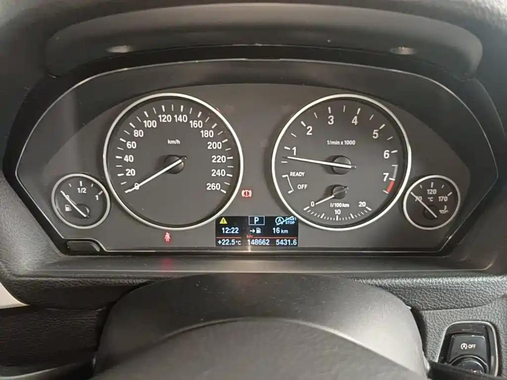 Фото 12 - BMW 3 Series