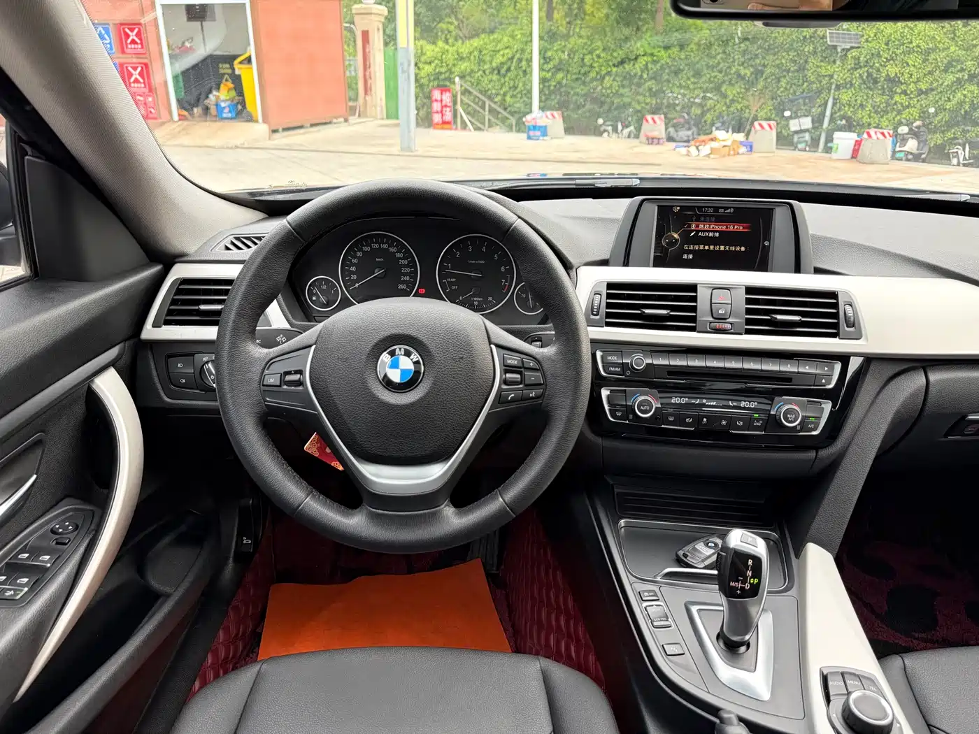 BMW 3 Series GT 2017 320i Fashion фото 26