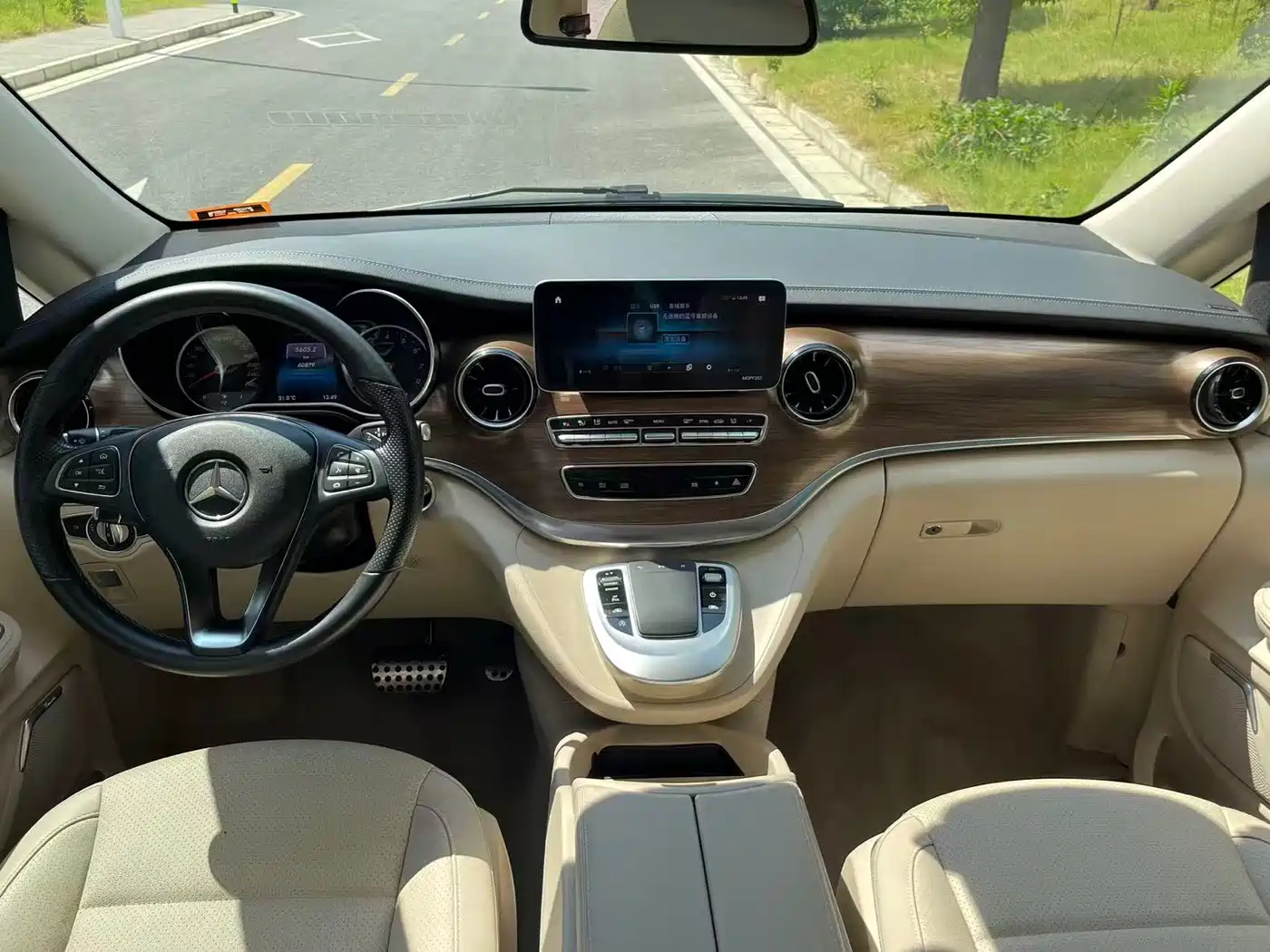 Mercedes-Benz V-Class 2022 V 260 Prestige Edition фото 11