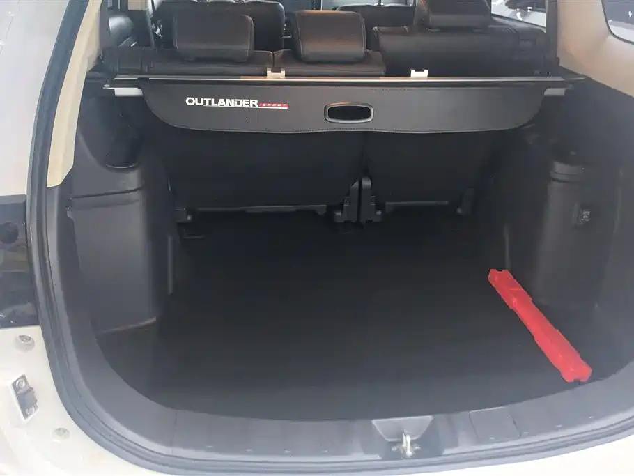 Mitsubishi Outlander 2019 2.0L 2WD Enjoy Edition 5-seater China V фото 4