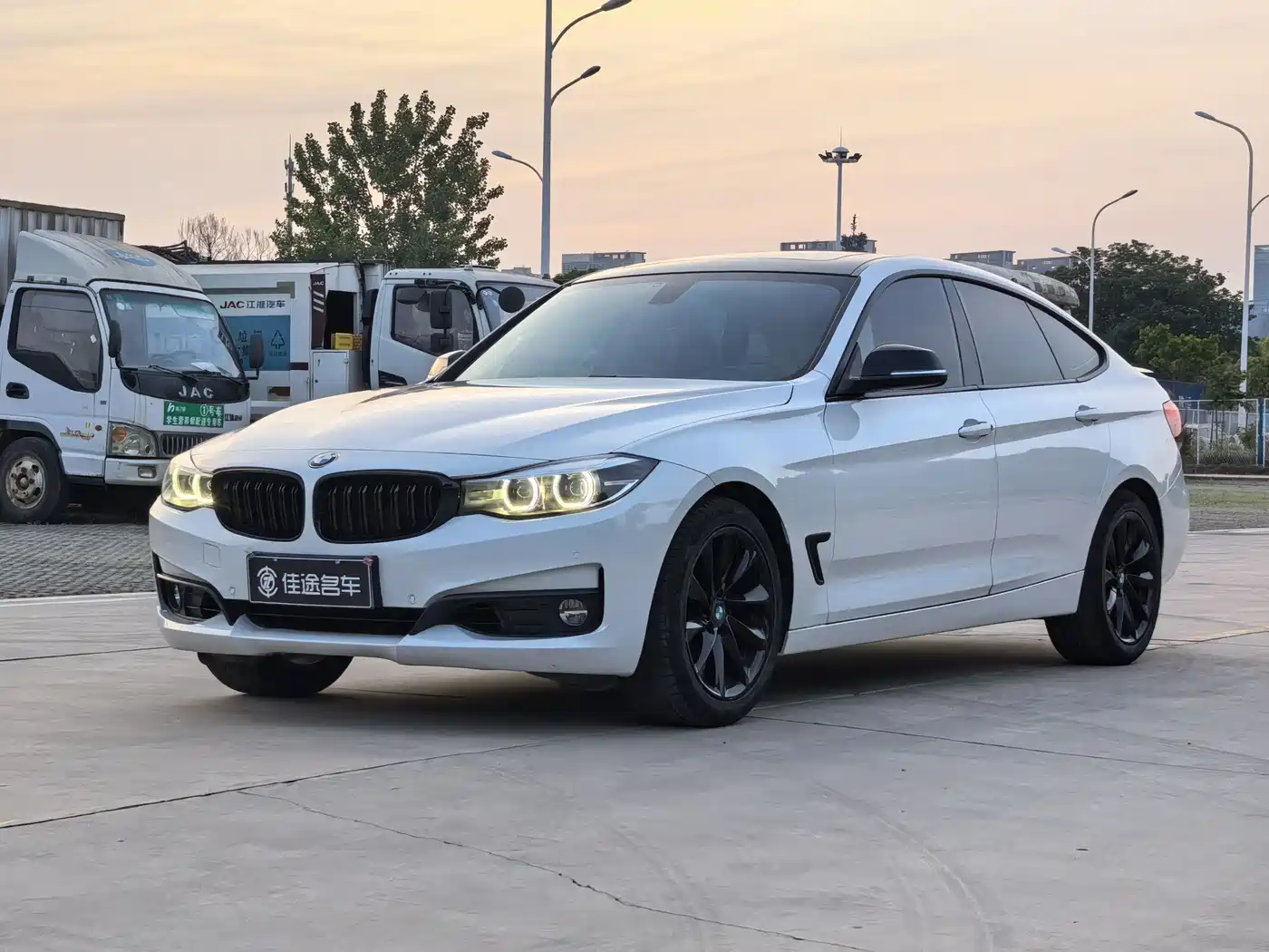 BMW 3 Series GT 2018 320i Fashion