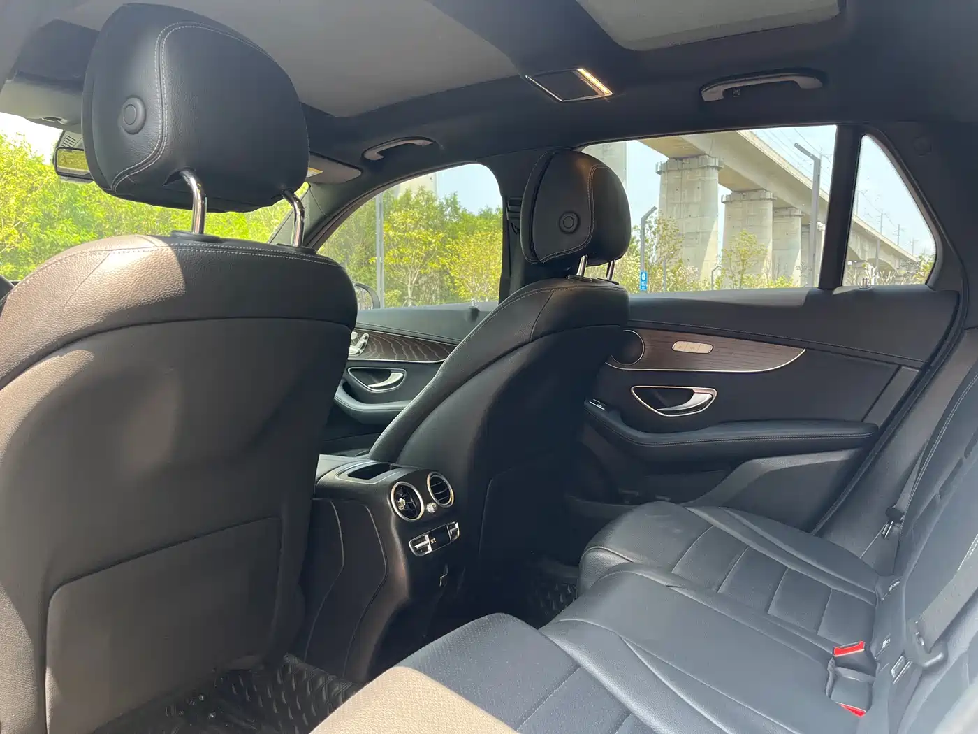 Mercedes-Benz GLC 2021 GLC 260 L 4MATIC Luxury фото 6