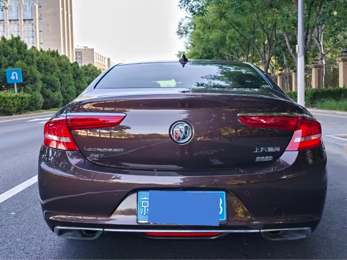 Buick LaCrosse 2016 Model 28T Luxury фото 4