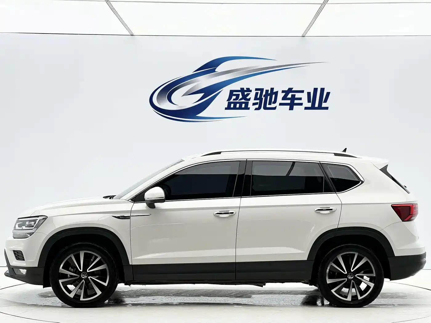 Volkswagen Tharu, миниатюра 7