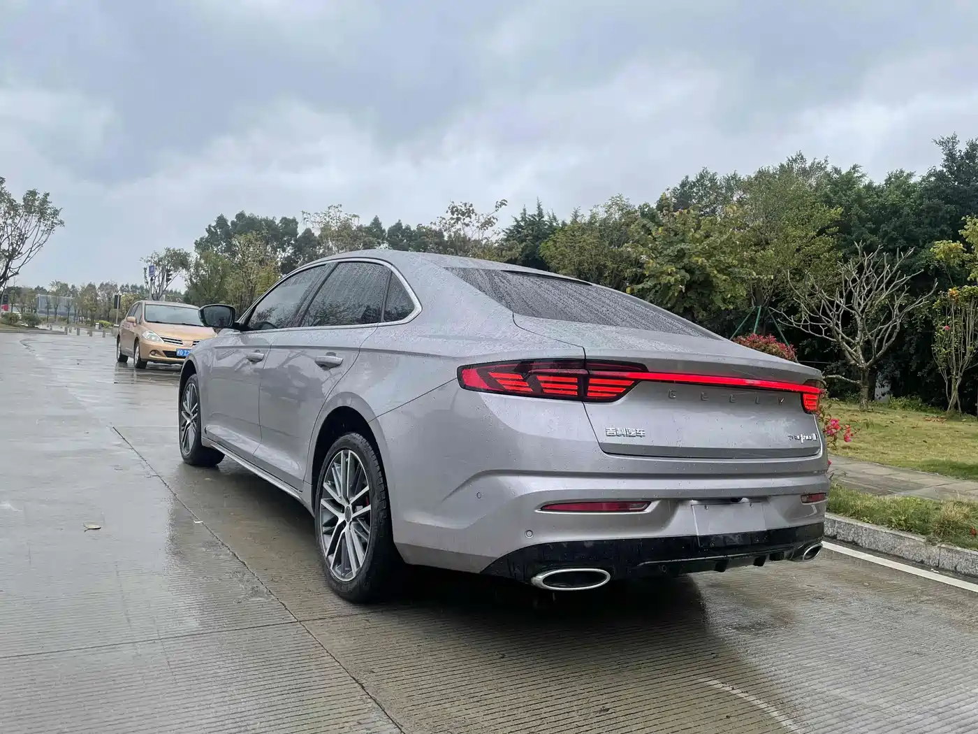 GEELY AUTOMOBILE XINGRUI