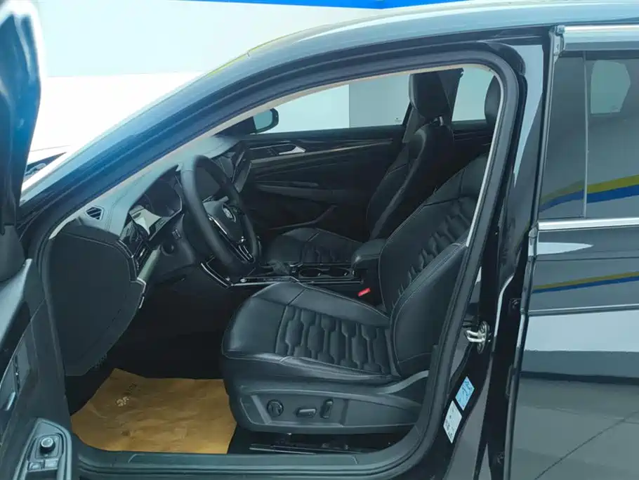 Volkswagen Passat 2020 330TSI Elite Edition China VI фото 9