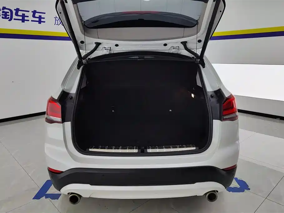 BMW X1 2021 sDrive20Li Fashion фото 4