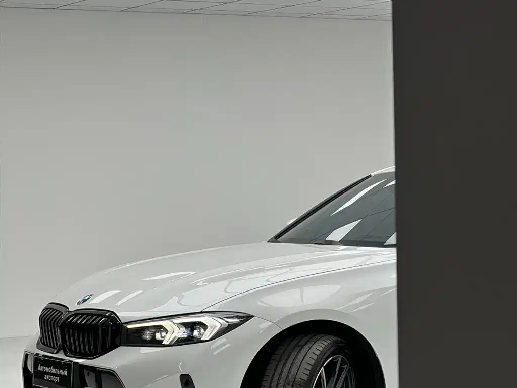 BMW 3 Series 2023 320Li M Sport Package фото 5