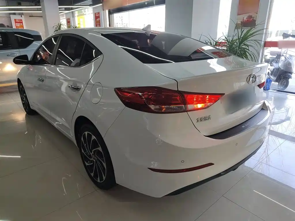 Hyundai Elantra 2019 1.4T Dual-clutch XuanDong·Vitality Type фото 5