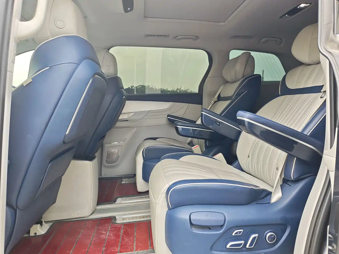 Roewe iMAX8 2022 2022 400TGI Honor Edition