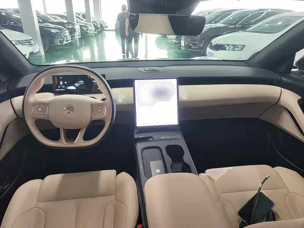 Фото 10 - NIO ET5T