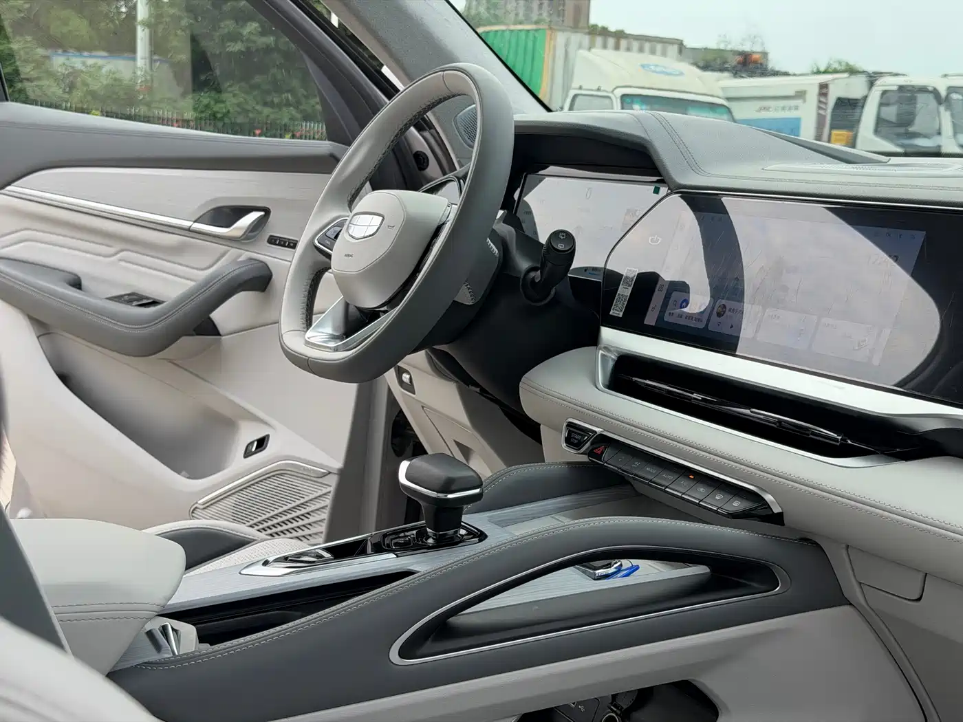 Geely Xingyue L 2024 1.5T Tiāngōng Edition фото 14