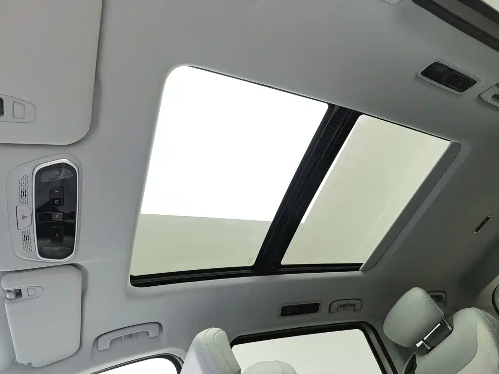 SAIC Maxus Maxus G70 2024 2024 Model 2.0T Automatic Flagship 7-Seater