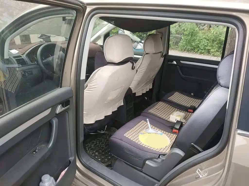 Volkswagen Touran 2015 1.4T Manual Trend Edition 5-seater фото 15