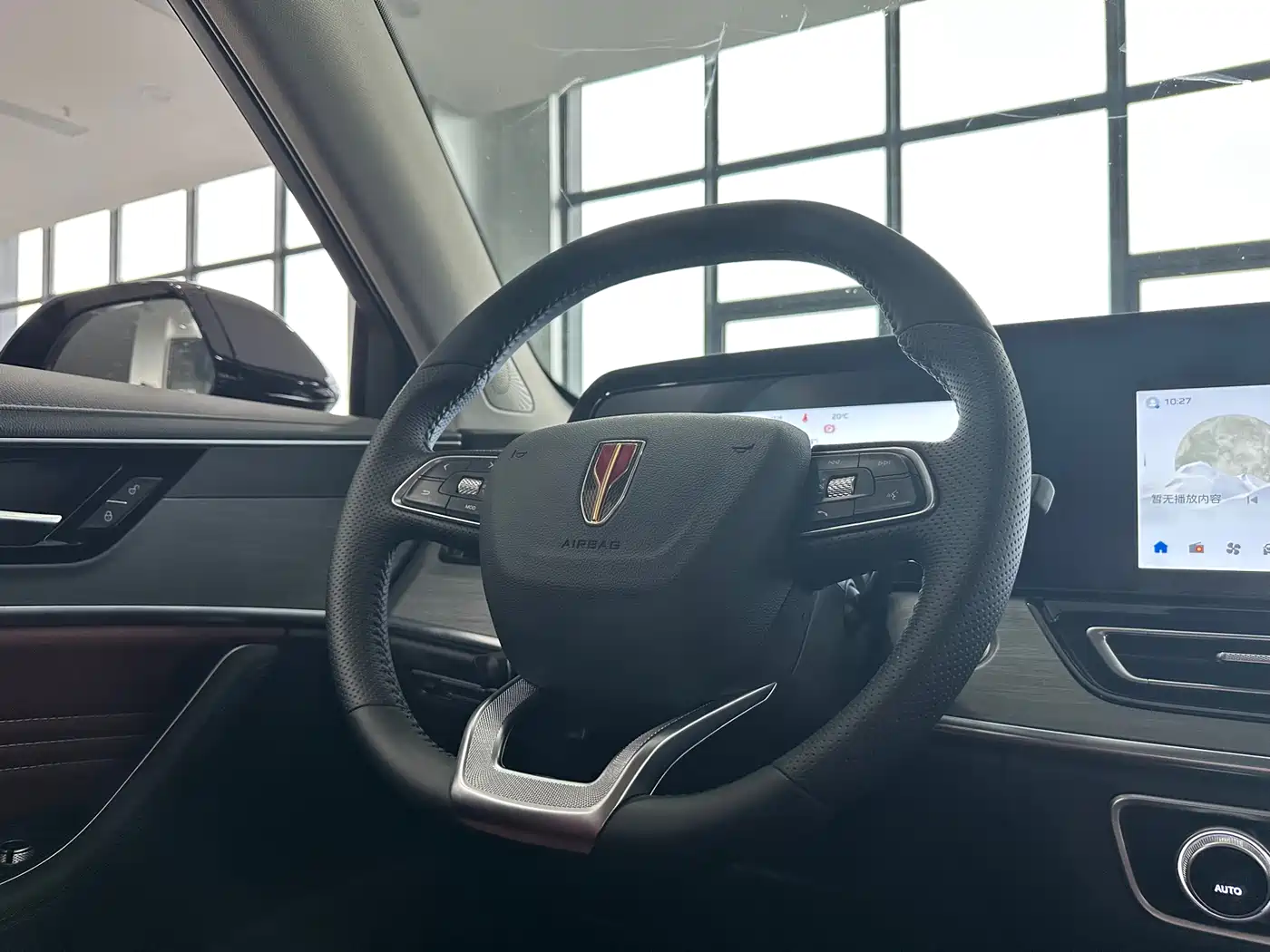 Hongqi HS5 2025 2.0T 2WD 600,000 Units Commemorative Edition фото 8
