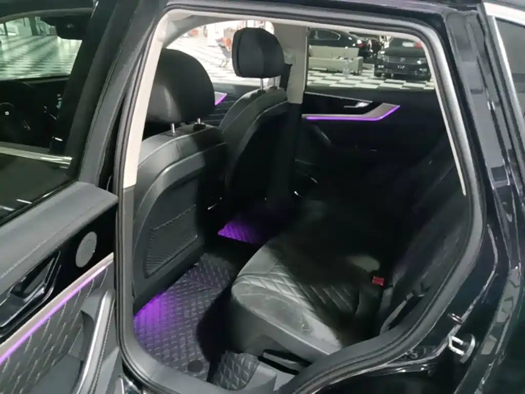 Hongqi HS5 2019 2019 2.0T Smart Connect Enjoy 4WD Edition