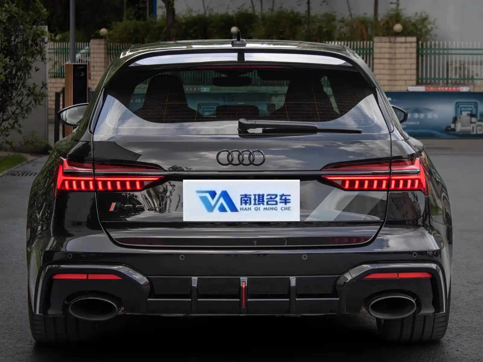 Фото 4 - Audi RS 6