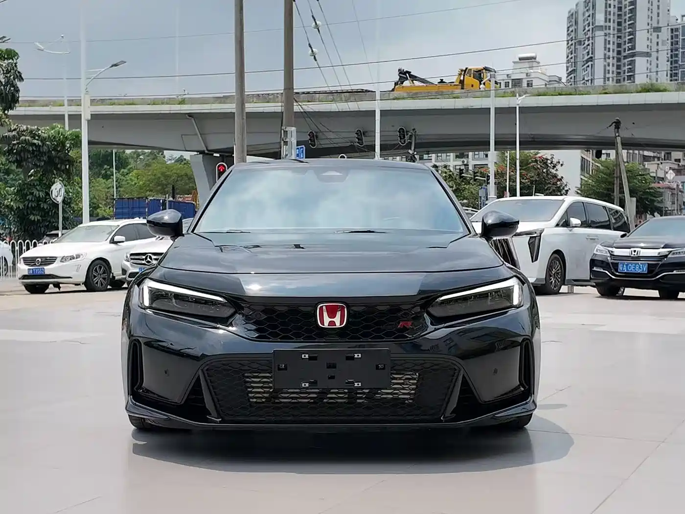 Honda Civic (Import) 2023 2.0T 420TURBO TYPE R фото 2