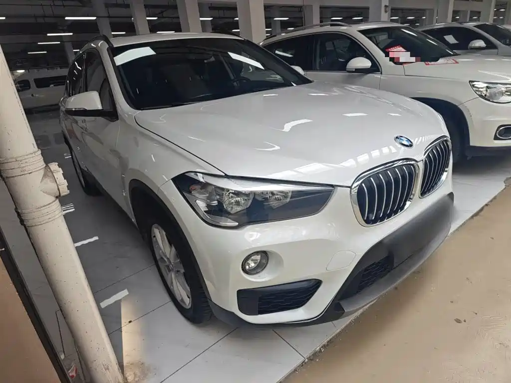BMW X1 2019 sDrive18Li Fashion Model фото 22