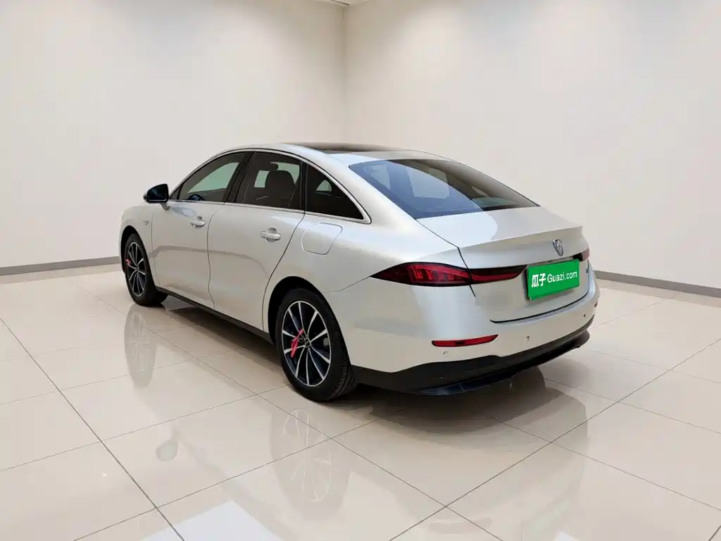 Roewe D7 2025 2025 DMH 125km World Champion Edition