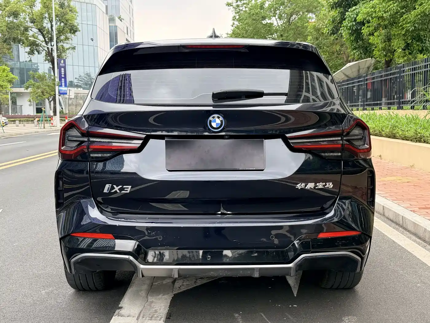 BMW IX3