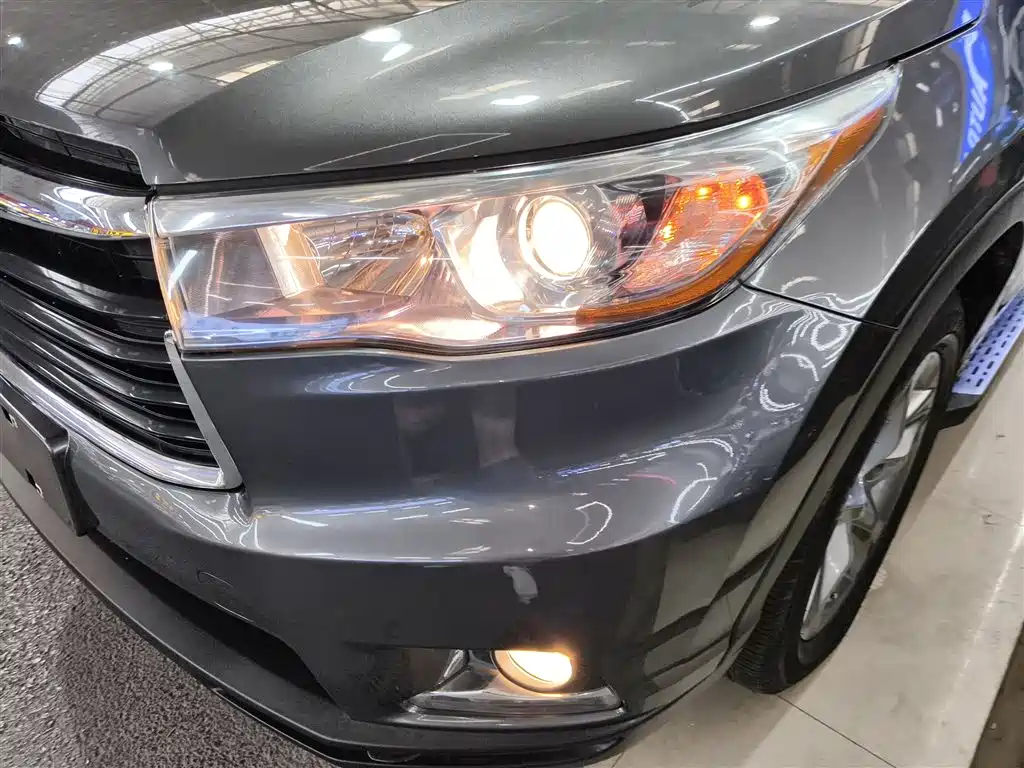 Toyota Highlander 2015 2.0T AWD Luxury Edition 7-seater фото 24