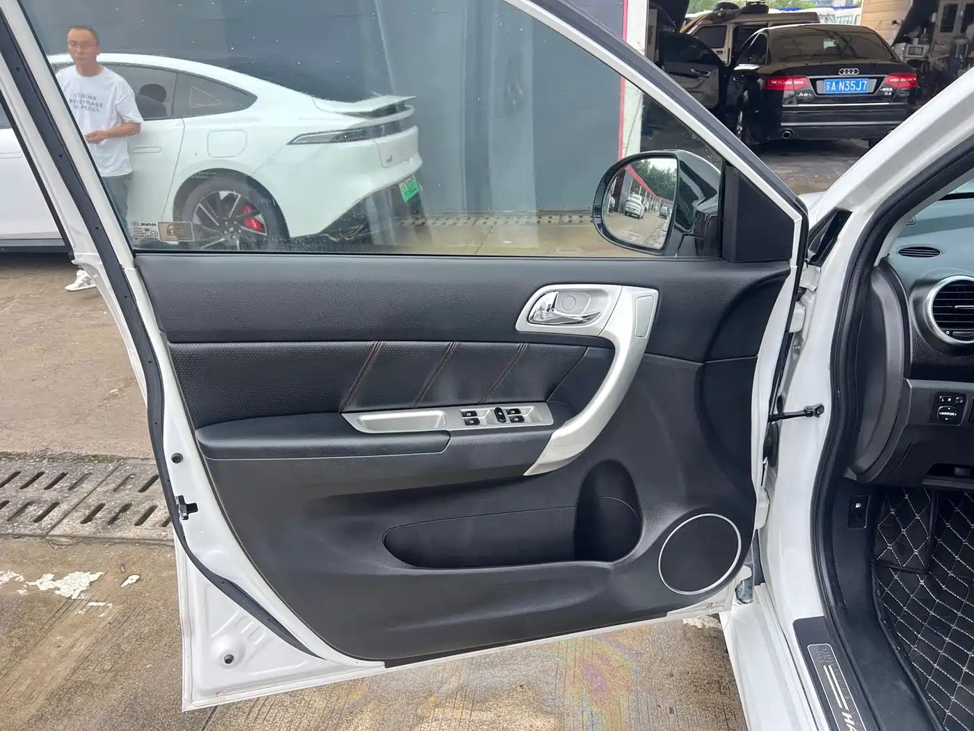 Фото 6 - Haval H6