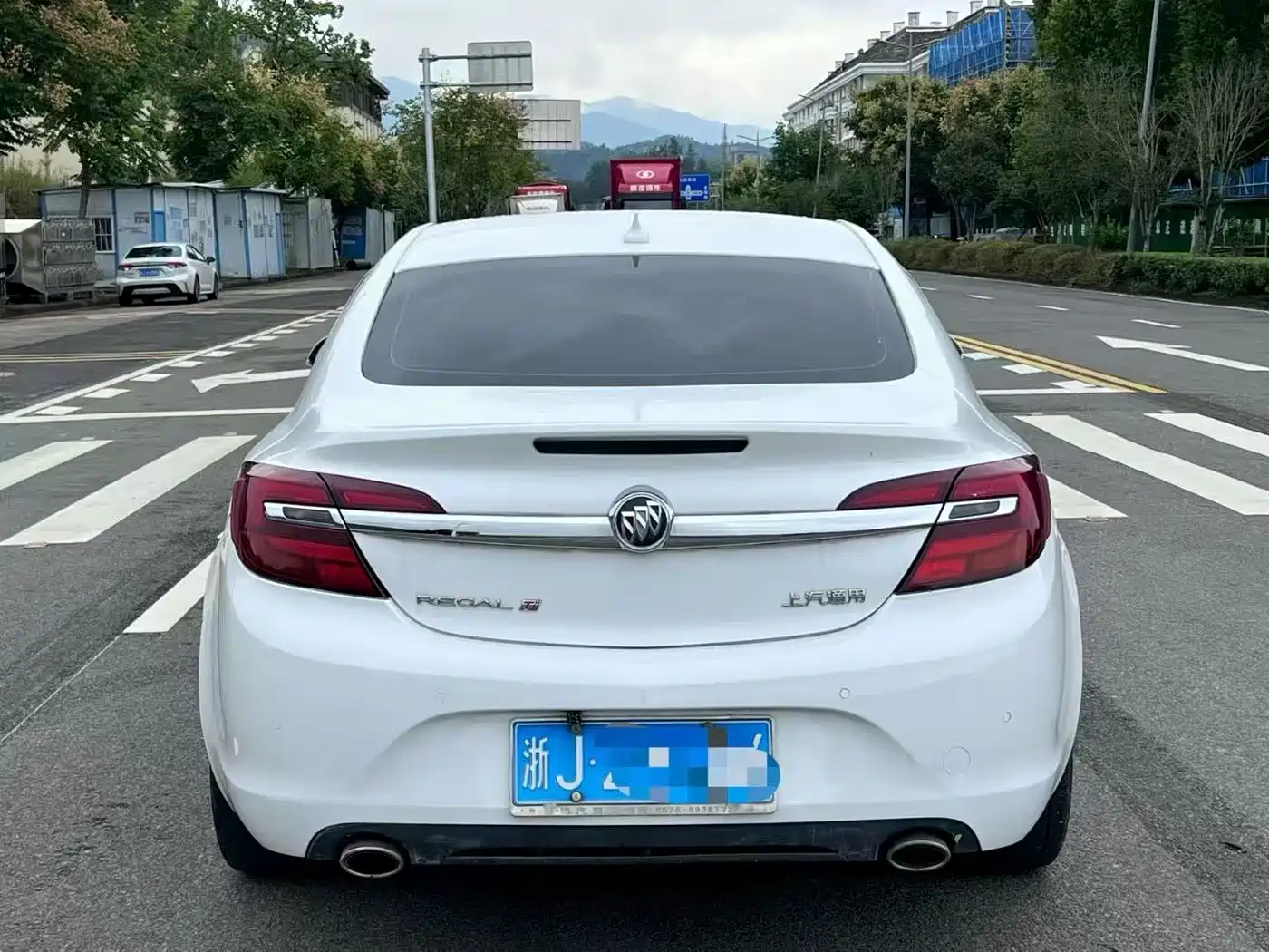 Buick Regal 2015 1.6T Leading Tech Edition фото 2