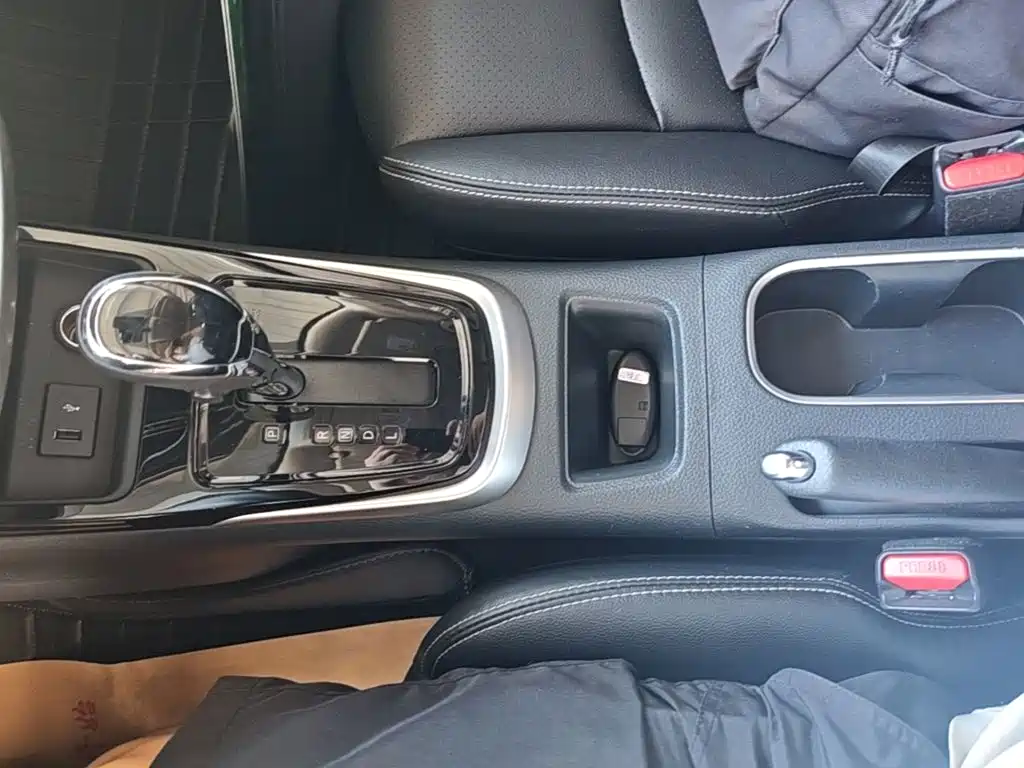 Nissan Tiida, миниатюра 14