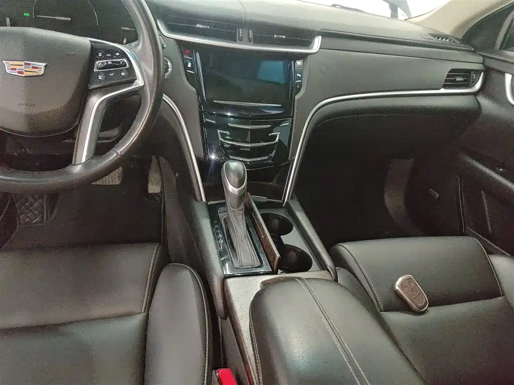 Cadillac XTS 2018 28T Technology фото 13