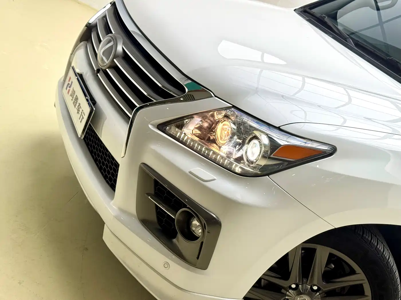 Lexus LX фото 14