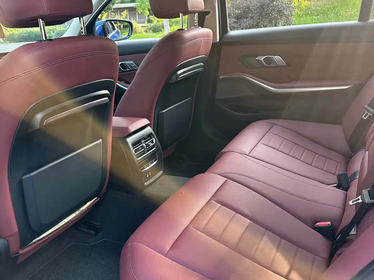BMW 3 Series 2021 320i Sport Package фото 5