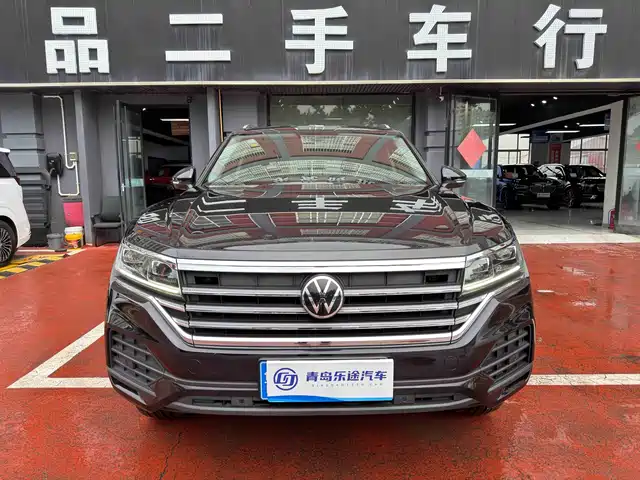 Volkswagen Touareg 2021 2.0TSI Pilot Special Edition — фото 1