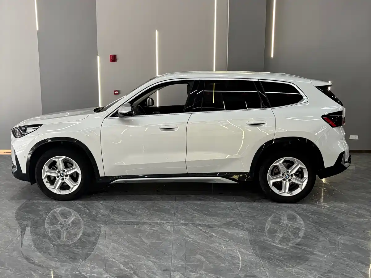 BMW X1 2023 sDrive20Li X Design Package фото 7